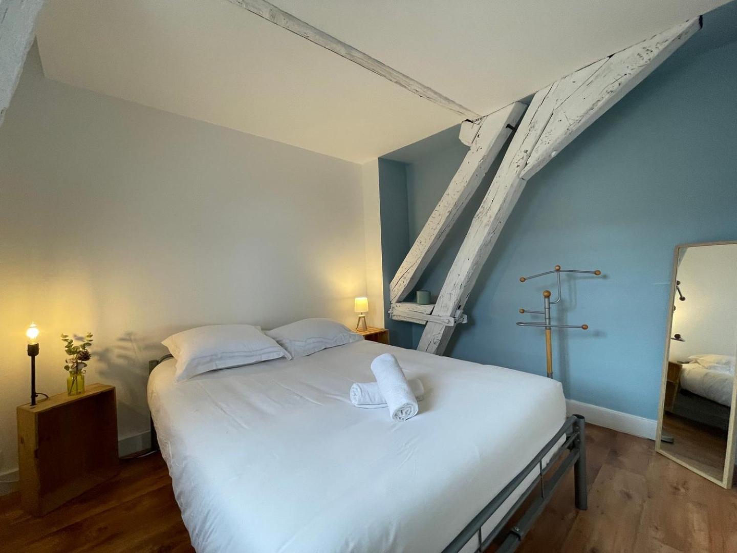Le Cocon - Parking - Hyper Center Apartment Chartres Bagian luar foto