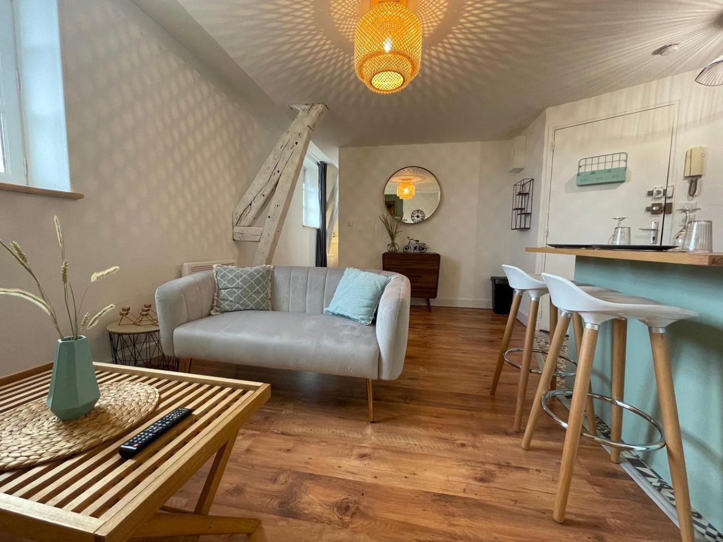 Le Cocon - Parking - Hyper Center Apartment Chartres Bagian luar foto